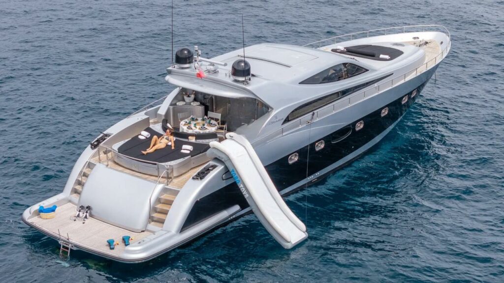 Toboggan gonflable TOBO GLISS 70 pour yacht